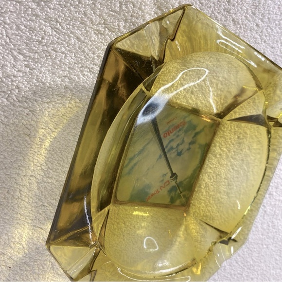 Vintage Yellow Amber Glass CN Tower Toronto Canada Ashtray Trinket Dish - Picture 6 of 10